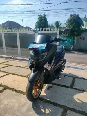 Jual bekas Nmax 2017 hitam mulus deva motor,lokasi di Kuta