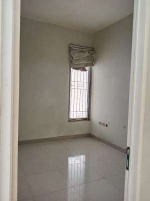 Rumah SHM 10 Menit ke Mall Paradise Walk Serpong Dibantu KPR J-30738 lokasi di Pamulang, tersedia melalui melalui situs Olx