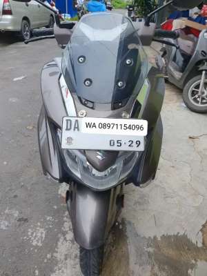 Suzuki burgman 125 street bulan mei 2024 ss lengkap siap jalan lokasi di Banjarmasin Timur, tersedia melalui melalui situs Olx