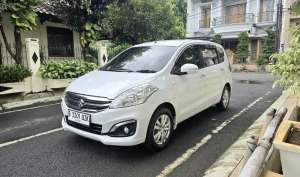 Jual bekas Suzuki Ertiga GX 2016 AT,lokasi di 