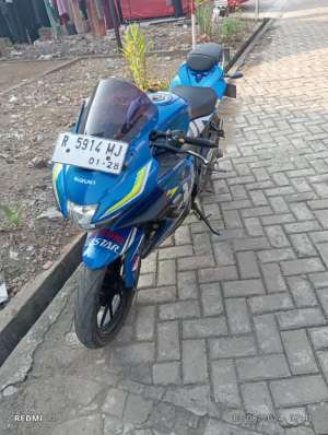 Suzuki GSX R150 Biru lokasi di Wanareja, tersedia melalui melalui situs Olx