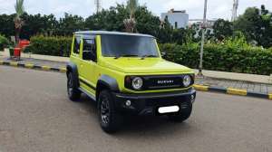 Jual bekas Suzuki Jimny AT 2020 matic km 5 ribuan pajak panjang,lokasi di DKI Jakarta