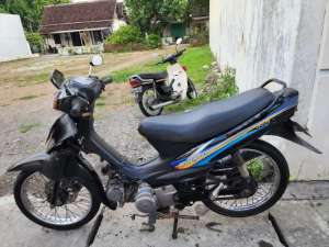 Suzuki Shogun Kebo , Th 2000 , Hitam lokasi di Taman, tersedia melalui melalui situs Olx