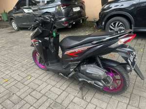 Vario 125 LED 2016 lokasi di Tanah Abang, tersedia melalui melalui situs Olx