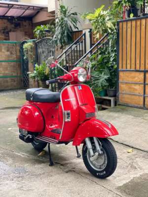Vespa classic P150 EX 1987 full restorasi lokasi di Bekasi Barat, tersedia melalui melalui situs Olx