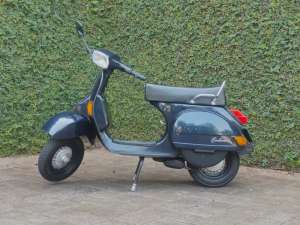 Jual bekas Vespa Exclusive 2 tahun 2001,lokasi di Cilandak