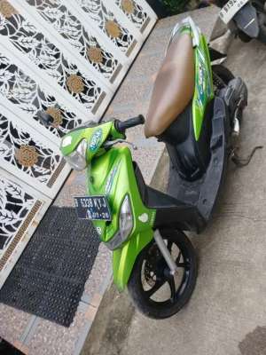 Jual bekas Yamaha Mio 2011 ss lengkap mesin bagus plat Bekasi Kota stater hidup,lokasi di Bekasi Utara