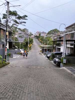  , tersedia melalui melalui situs Olx