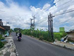 10 Menit Bandara Adisucipto Yogyakarta, Tanah Tepi aspal cocok Ruko lokasi di Sleman, tersedia melalui melalui situs Olx