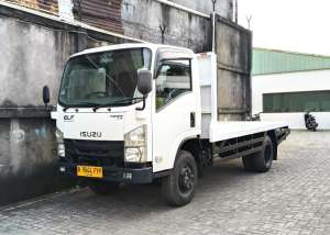 Jual bekas 17ribuKMbanBARU MURAH CDD Isuzu elf NMR losbak 2022 load bak los,lokasi di Jakarta DKI