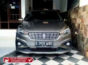 Jual bekas 1st NaMe SERVICE record SUZUKI ertiga GX XL7 adu kualitas adu harga,lokasi di 