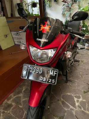 Jual bekas 2010 Ninja R Low KM,lokasi di Sukasari