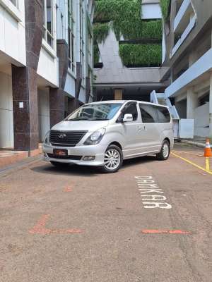 Jual bekas 2012 Hyundai H-1 2.4 XG Bensin AT H1,lokasi di 