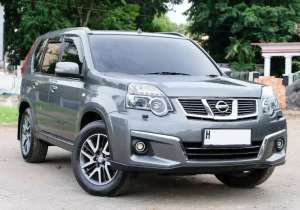 Jual bekas 2013 XTrail US Matic, Low KM, Rawat Dealer, Pajak Panjang,lokasi di 
