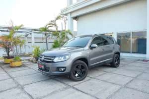 Jual bekas 2015 Volkswagen VW Tiguan 1.4 TSI Hi Line tdp 28 JT,lokasi di 