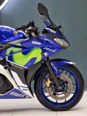 Jual bekas 2015 YAMAHA R25 MOVISTAR N MALANG ASLI - MUSTIKA,lokasi di Batu