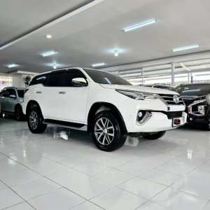Jual bekas 2018 Fortuner VRZ 2.4 diesel matic 2018 asli istimewa,lokasi di 