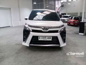 Jual bekas 2019 Toyota Voxy 2.0 MPV Dp MInim ANgsuran Ringan Premium,lokasi di DKI Jakarta