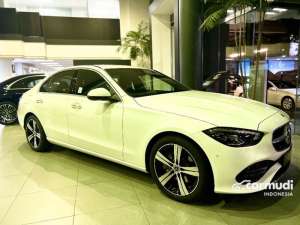 Jual bekas 2024 Mercedes-Benz C200 1.5 Avantgarde Line Sedan,lokasi di Banten