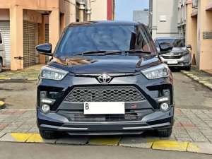 Jual bekas 5rb KM Raize GR Sport AT Black Metalic Istimewa Bekas Rasa Baru Nego,lokasi di 