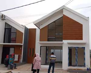 Akses masuk mobil harga 175jt dekat stasiun lokasi di Sawangan, tersedia melalui melalui situs Olx