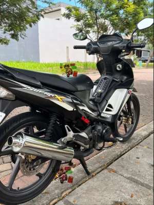 Jual bekas ANTIK Honda Supra x125 Karburator 2013 Body Full Original,lokasi di Penjaringan