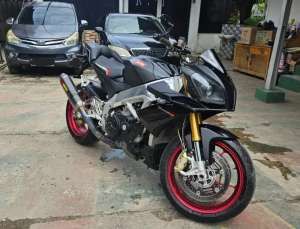 Jual bekas Aprilia Tuono V4R APRC 2015, ZX10R R1 CBR1000RR S1000RR Panigale MT-09,lokasi di Jagakarsa