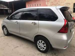 Jual bekas Avanza E Tahun 2017 Silver,lokasi di 