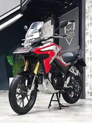 Jual bekas Banting HargaHonda CBX 150 th 2024 - Ayu Mustika,lokasi di Gresik