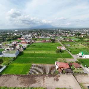 Barat Jl Kaliurang km 8, Dekat Resto Muara Kapuas lokasi di Ngaglik, tersedia melalui melalui situs Olx