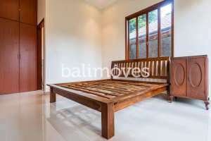 Baru Villa Cantik Dua Kamar Tidur Di Sanur lokasi di Denpasar Selatan, tersedia melalui melalui situs Olx