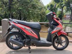 Jual bekas Beat cw esp th 2015 pajak on,lokasi di Sawangan