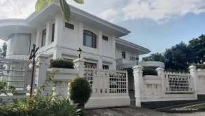 Beli Tanah Dapet Rumah Mewah American Classic Area Setiabudi Bandung lokasi di Sukasari, tersedia melalui melalui situs Olx