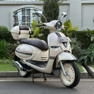 Jual bekas BENELLI KEEWAY SHINY TH 2022 WARNA CREAM PERFECT CONDITION,lokasi di Grogol Petamburan