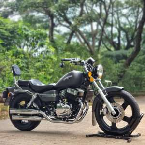 Jual bekas BENELLI PE 250 KARBU 2018 HITAM KM 2000 ASLI SIAP GAS PAJAK ON,lokasi di Daan Mogot