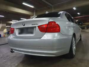 Jual bekas Bmw 320i E90 LCI Km19Rb 2012 FullOriginal SepertiBaru Gressss Istimewa,lokasi di 