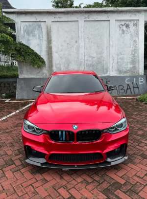 Jual bekas BMW 320i f30 n20 sport edition 2012 red merah 320i 2013 f30 bandung,lokasi di 