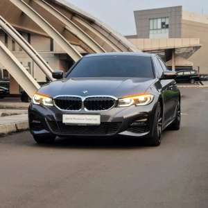 Jual bekas BMW 330i M SPORT 2021 WARNA FAVORIT. TOTAL DP HANYA 99JUTA,lokasi di 