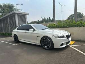 Jual bekas Bmw 528i F10 low km,lokasi di 