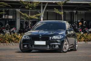 Jual bekas BMW 535I LCI M sport n55 engine LCI 2014 hitam 2015 535i 2013 surabaya,lokasi di 