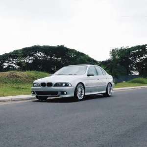 Jual bekas BMW E39 DOUBLE GLASSANTI PELURU2003520iLast Edition,lokasi di 
