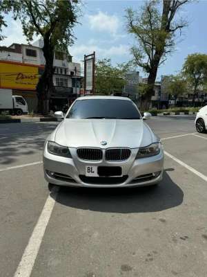Jual bekas BMW E90 320i LCI LUXURY CLASS,lokasi di 