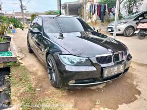 Jual bekas BMW E90 320i Matic 2005,lokasi di K                           