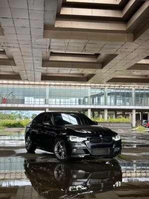 Jual bekas BMW F30 LCI M Sport Alcantara Edition,lokasi di 