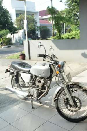 Jual bekas CB 100 CB 125 BASIC MEGAPRO,lokasi di Sukodono