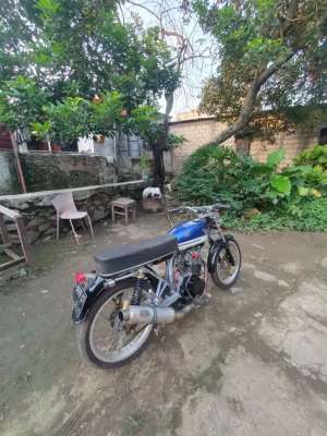 Jual bekas CB 100 Tahun 1975,lokasi di Sukmajaya
