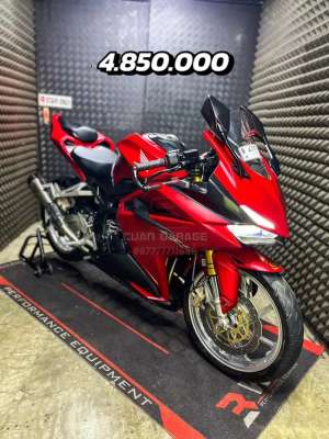 Jual bekas CBR 250 RR OR CBR 250RR 2019 MODIF LOW KM PAJAK ON RAWATAN SUPERB,lokasi di Kembangan