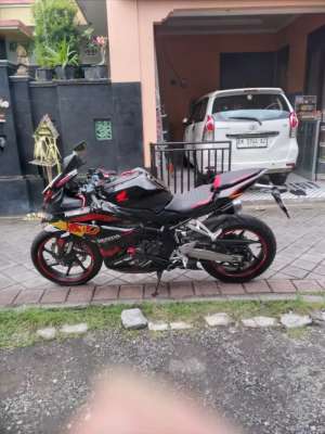 Jual bekas CBR 250RR NON ABS 2019,lokasi di Gianyar