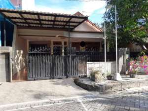 Ciamik Murah Rumah Pondok Rosan Wiyung sudah SHM lokasi di Wiyung, tersedia melalui melalui situs Olx