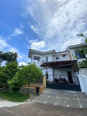 Cinere mega cinere rumah hoek 4KT belakang informa lokasi di Cinere, tersedia melalui melalui situs Olx